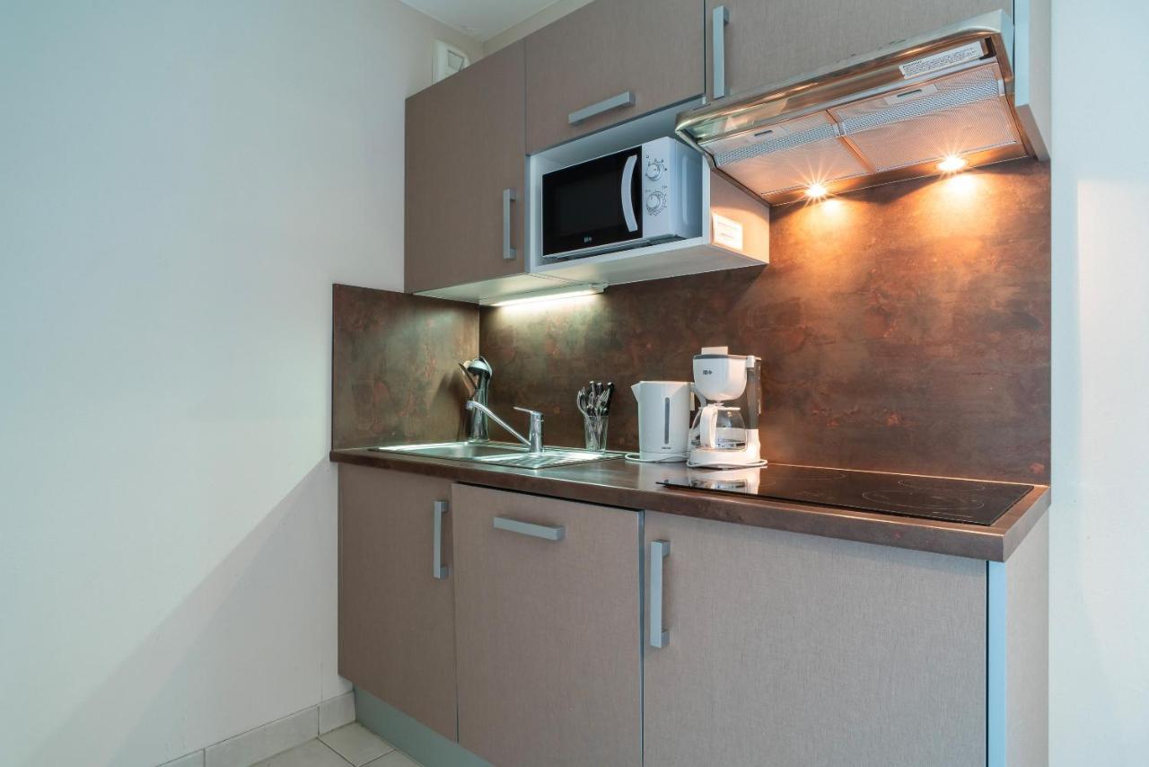 Apartment Les Thermes 421- Appt Pour 4 Avec Piscine Partagee Concarneau